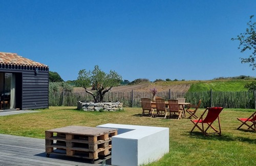 Noirmoutier-en-l'Ile Casa | Location de Vacances D'une Belle Maison Très Confortable Terrasse + Jardin