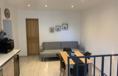 Quarante Apartamento | Location de vacances à Quarante Gîte de la cave Szymczak