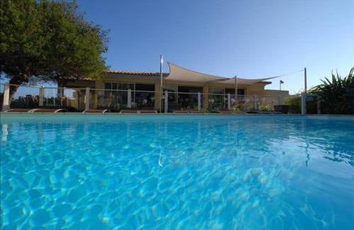 Calvi Apartamento | location de vacances figuier avec jardin barbecue piscine chauffée à Calvi