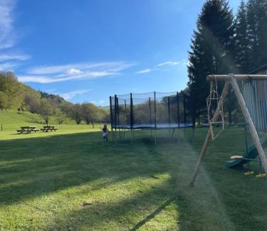 Besse-et-Saint-Anastaise Apartamento | Location de la cascade 8 personnes