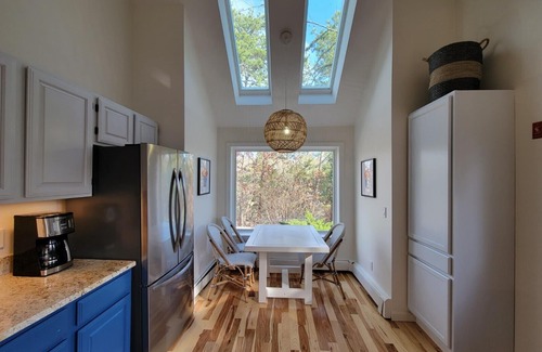North Chatham Casa | Location is Everything! Walk to 3 of North Chatham's Most Scenic Salt Water Beaches
