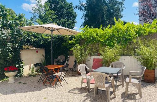 Lons-le-Saunier Apartamento | Location La Ferté, calme et proximité centre ville classé 3 Étoiles