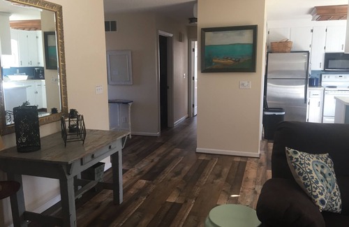 Hartwell Casa | LOCATION! Lakefront House with Dock near Hartwell Marina/Downtown Kayaks/Firepit