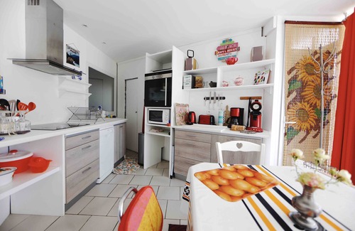 Agos-Vidalos Apartamento | Location Le VISCOS - Kitchen - Living room - Bedroom - Bathroom - SAUNA -