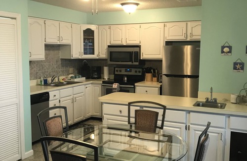 Osage Beach Condominio | LOCATION, LOCATION, AND LOCATION!