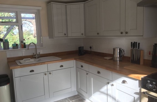 Sutton Cabaña | Location Location! Beautiful country estate cottage, great walking, pet friendly