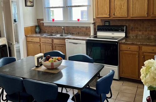 Southington Casa | Location location Location