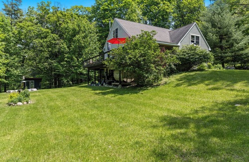 Kerhonkson Casa | Location location location!!! Hike into Minnewaska and Mohonk from front door!
