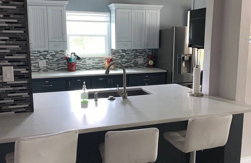 Round Rock Casa | LOCATION- LOCATION- LOCATION- CLEAN 10 Min Walk to DR Round Rock. Austin in 20.