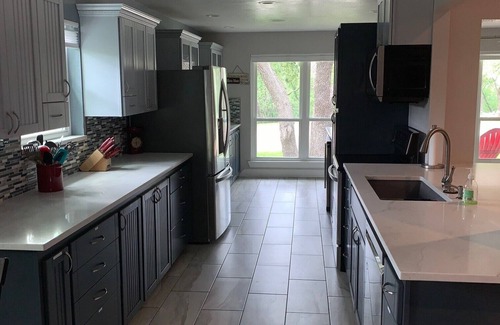 Round Rock Casa | LOCATION- LOCATION- LOCATION- CLEAN 10 Min Walk to DR Round Rock. Austin in 20.