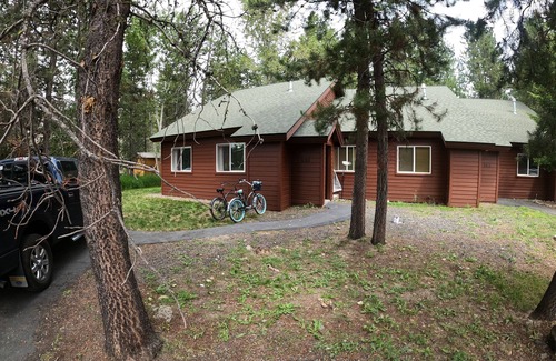 McCall Condominio | Location, location, location. Just steps to downtown McCall and Payette Lake.
