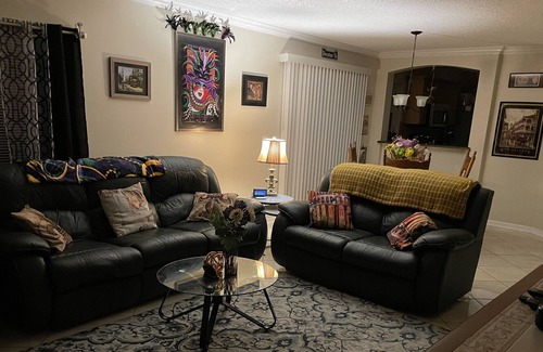 The Villages Villa | Location Location walk to Spanish Springs Square & Dance the night away. ❤️