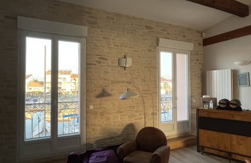 Meze Casa | Location Maison au Bord de L'etang de Thau - Plage 20 Mètres - 10 Couchages