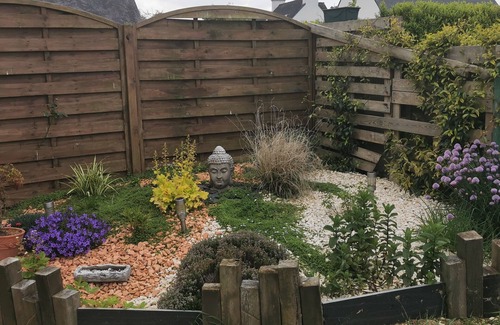 Rospez Casa | Location Maison Bien Située Avec Jardin Clos. Animaux de Compagnie Acceptés