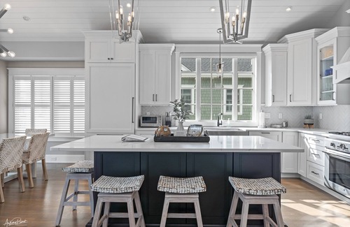 Stone Harbor Casa | Location meets luxury at this 5 bedroom 4 bath home, just steps to beautiful beaches