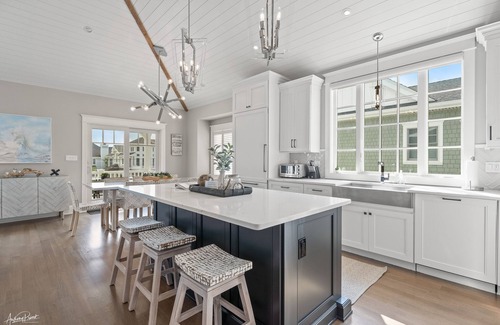 Stone Harbor Casa | Location meets luxury at this 5 bedroom 4 bath home, just steps to beautiful beaches
