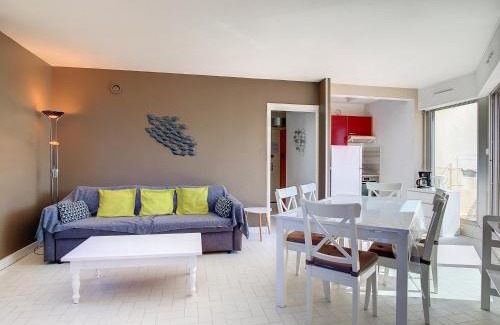 Carnon-Plage Apartamento | Location saisonnière - F3 - 8 pers - 1ère ligne - Garage - Animaux acceptés - FR-1-715-3