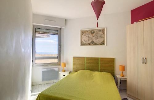 Carnon-Plage Apartamento | Location saisonnière - F3 - 8 pers - 1ère ligne - Garage - Animaux acceptés - FR-1-715-3