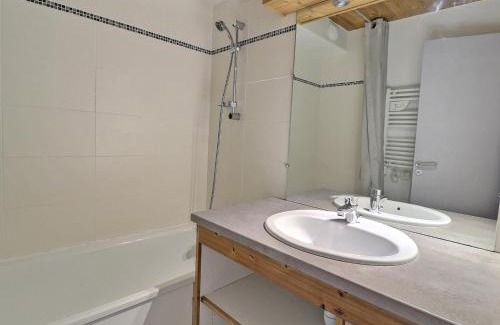La Perriere Apartamento | Location Ski La Tania : Apt 2 Pièces, 4 Pers, Balcon, Proche Commerces et Navettes - FR-1-182A-22
