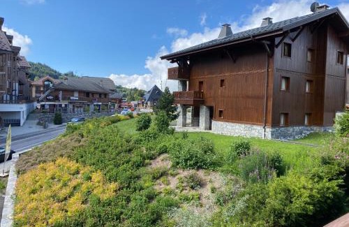 Les Carroz-d'Araches Apartamento | Location studio plein centre Les Carroz