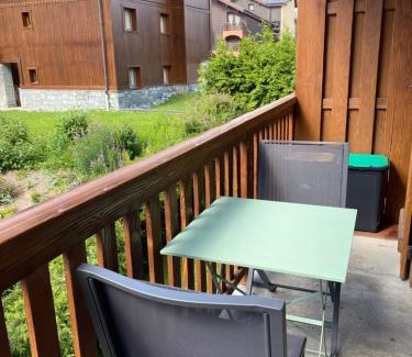 Les Carroz-d'Araches Apartamento | Location studio plein centre Les Carroz