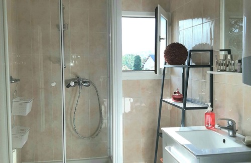 Aix-les-Bains Apartamento | Location T2 - 46 m2 Pour Curistes au Calme, au Bord du lac D'aix-les-bains