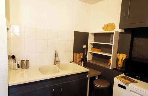 Besse-en-Chandesse Apartamento | Locbesse - Authentic apartment in the heart of Besse - Perfect for 4 people