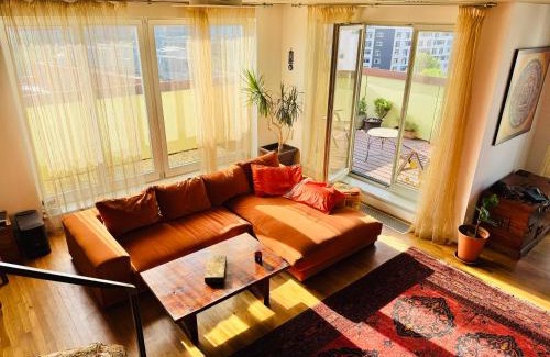Prague 9 Apartamento | LOcelot Premium 2 floor Apartment near O2 Arena