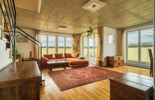 Prague 9 Apartamento | LOcelot Premium 2 floor Apartment near O2 Arena