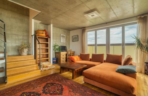 Prague 9 Apartamento | LOcelot Premium 2 floor Apartment near O2 Arena