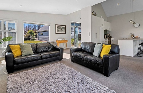 Kinloch Casa | Loch Haven - Lake, Golf, Hike & Bike
