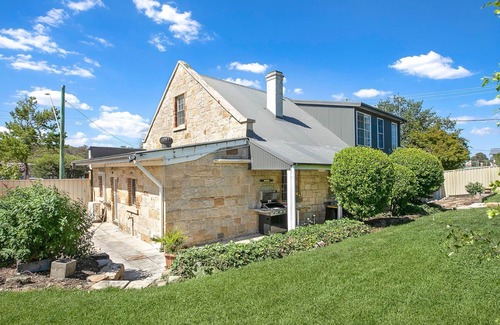 Mittagong Casa | Loch Lomond Lodge – Stay 3, Pay 2!