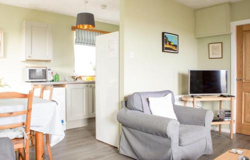 Staffin Casa | Loch Mealt View