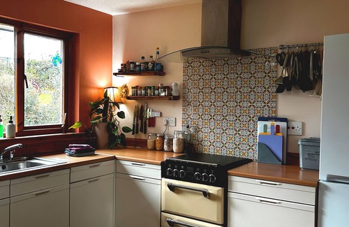East Lewiston Casa | Loch Ness Home ~Drumnadrochit Village 🌟~2 Bedrooms 🌟~Dog Friendly