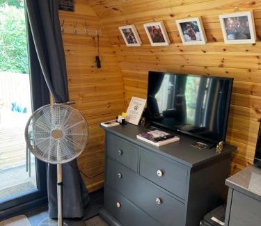 Lewiston Otro | Loch Ness Woodland Pods