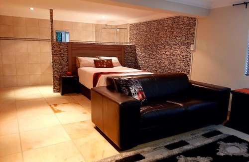 White River Casa | LochLomond Guesthouse