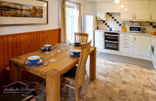 Aviemore Casa | Lochside Cottage - near Aviemore