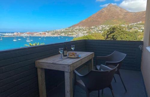 Redhill Apartamento | Lock up & go apt w/great views in Simons Town
