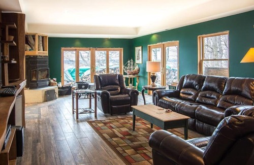 Teall Beach Casa | Locke's Glen on the Lake