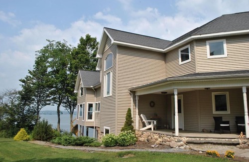 Teall Beach Casa | Locke's Glen on the Lake