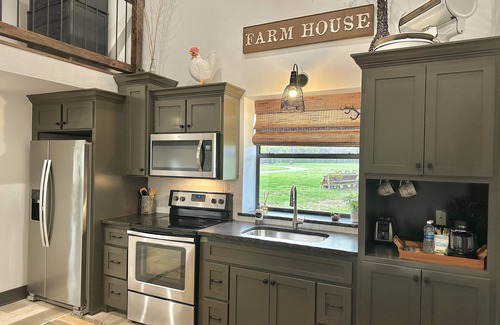 Lockesburg Casa | Lockesburg Loft 1 bed 1 bath