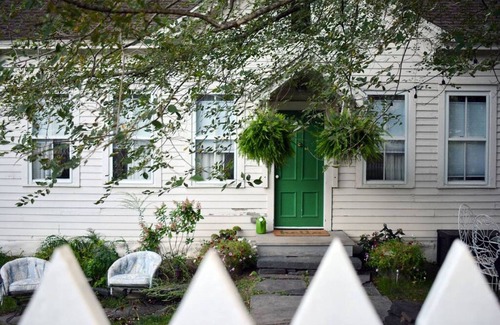 Town of Marbletown Casa | Locktender Cottage · Historic cottage near Mohonk & Minnewaska, 2BR/2BA