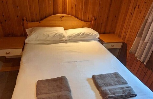 St Teath Cabina | Lodge 1 Lanteglos Hotel & Villas 3 bed sleeps 6