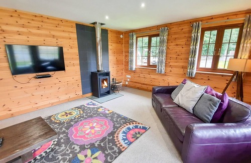 Llanbedr Cabina | LODGE 20, family friendly, character holiday cottage in Llanbedr