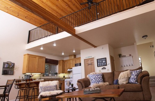 Long Barn Cabina | Lodge en el lago cerca de Pinecrest / Dodge Ridge