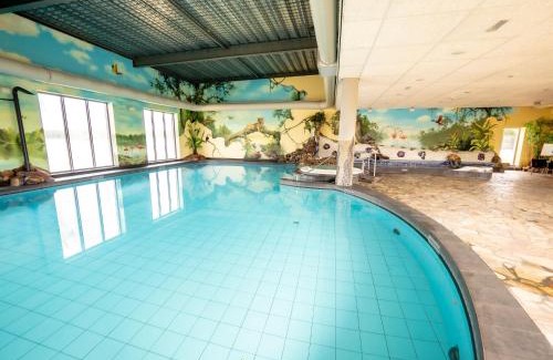 Leuken Casa | Lodge by Rhine with Stunning Water Views
