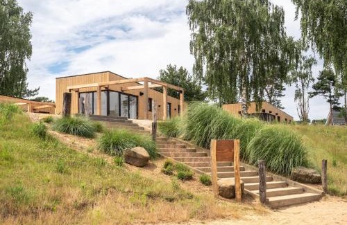 Leuken Casa | Lodge by Rhine with Stunning Water Views