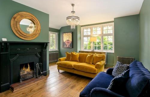 Oxford Casa | Lodge Farm - Stunning 3 Bed with Large Garden!