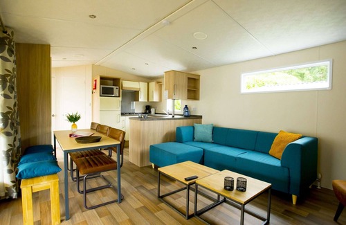 Udenhout Chalet De Esquí | Chalet With a Terrace in a Beautiful Setting