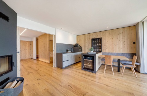 Salonetto Apartamento | Apartamento de vacaciones «Lodge Melisse» con vistas a la montaña, terraza privada y sauna privada